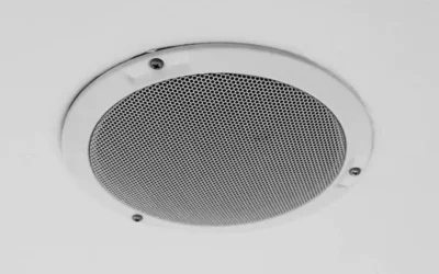 What Are the Benefits of Ceiling Speakers: A Brief Guide to Clutter-free Listening